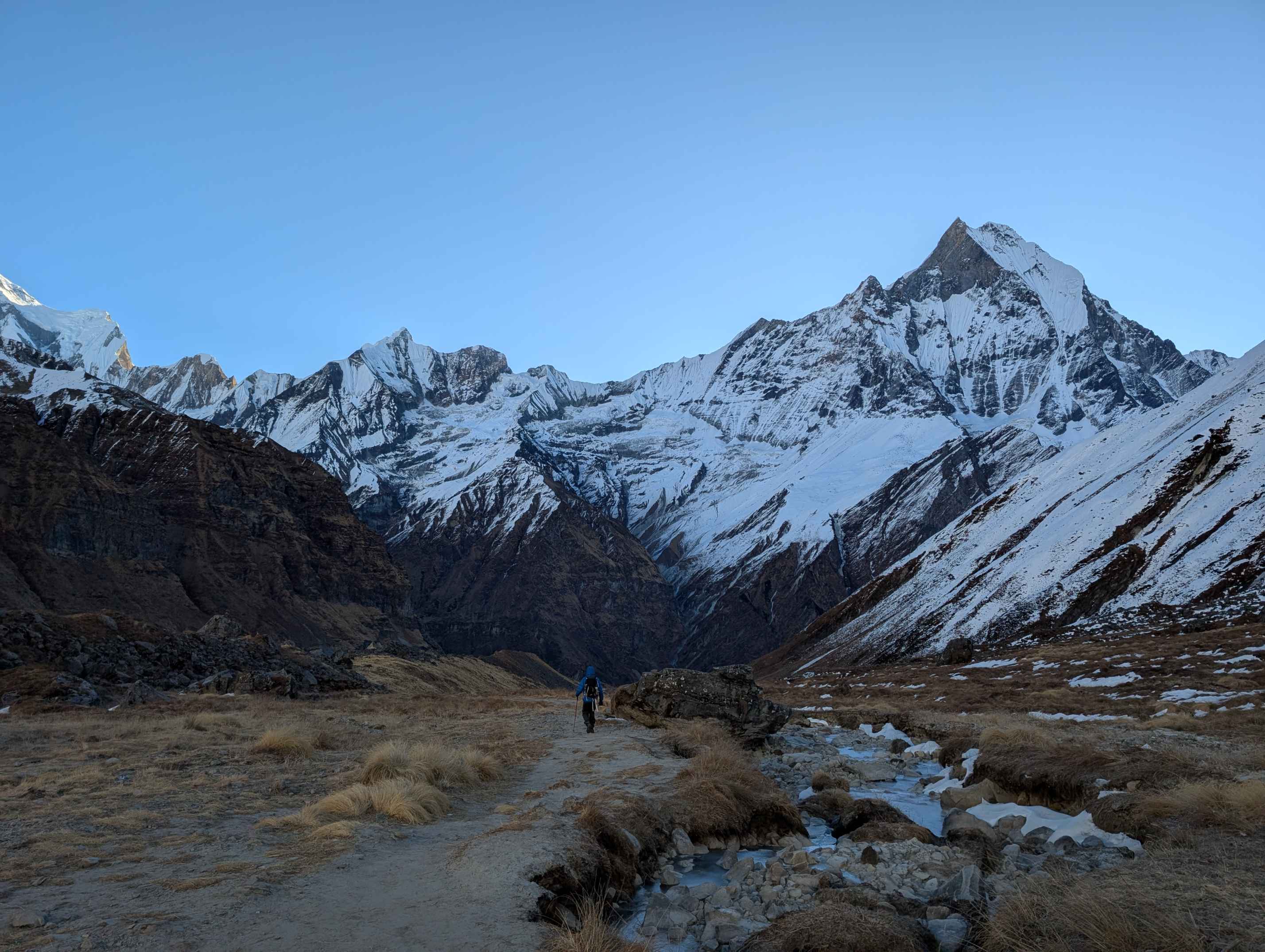 Global Nepal Treks — 官网预览图
